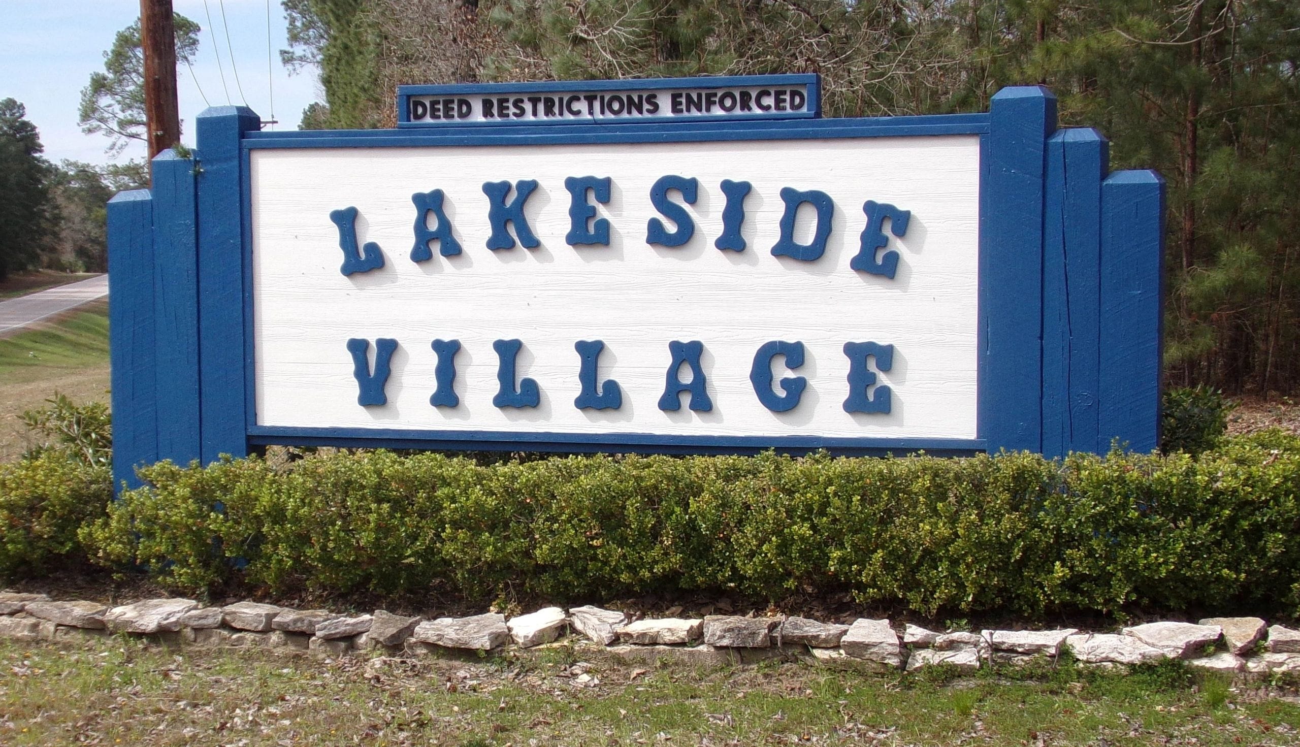 Lakeside Village II photo 2