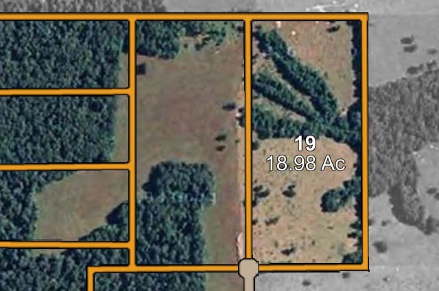 Whispering Oaks Tract 19 photo 7