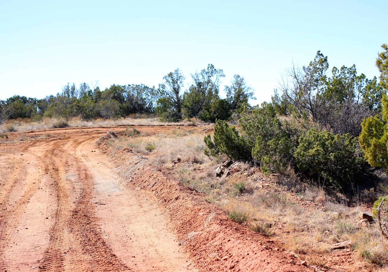 Red Rock Ranch Tract 16 photo 2